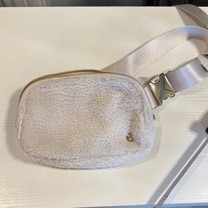 Lulu lemon Cozy Cream Sherpa Crossbody Bag